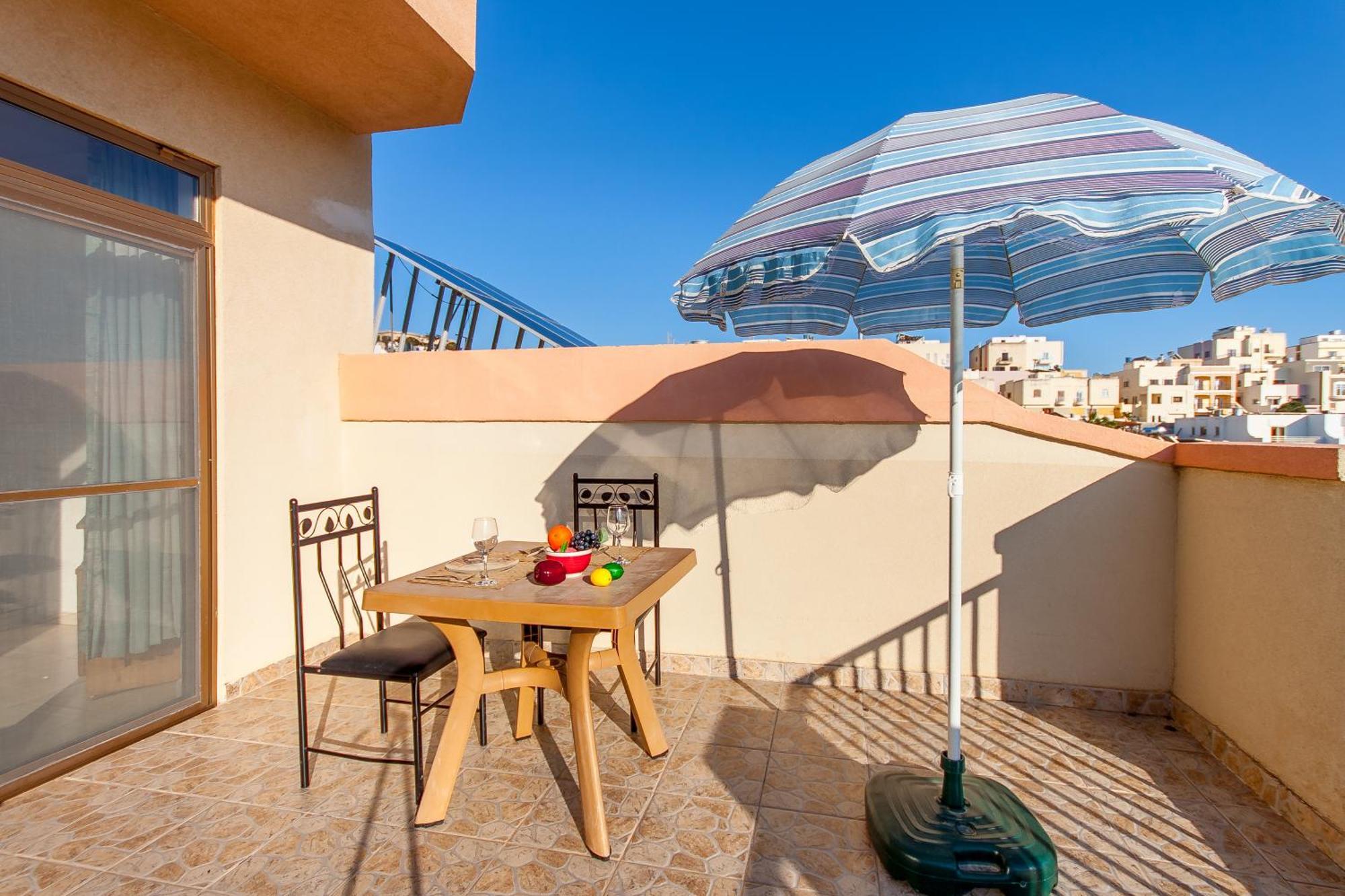 Pool & Sea Merill Apartments Mellieħa Екстериор снимка