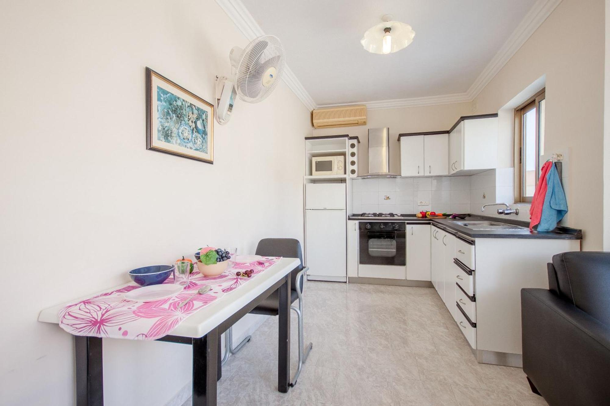 Pool & Sea Merill Apartments Mellieħa Стая снимка