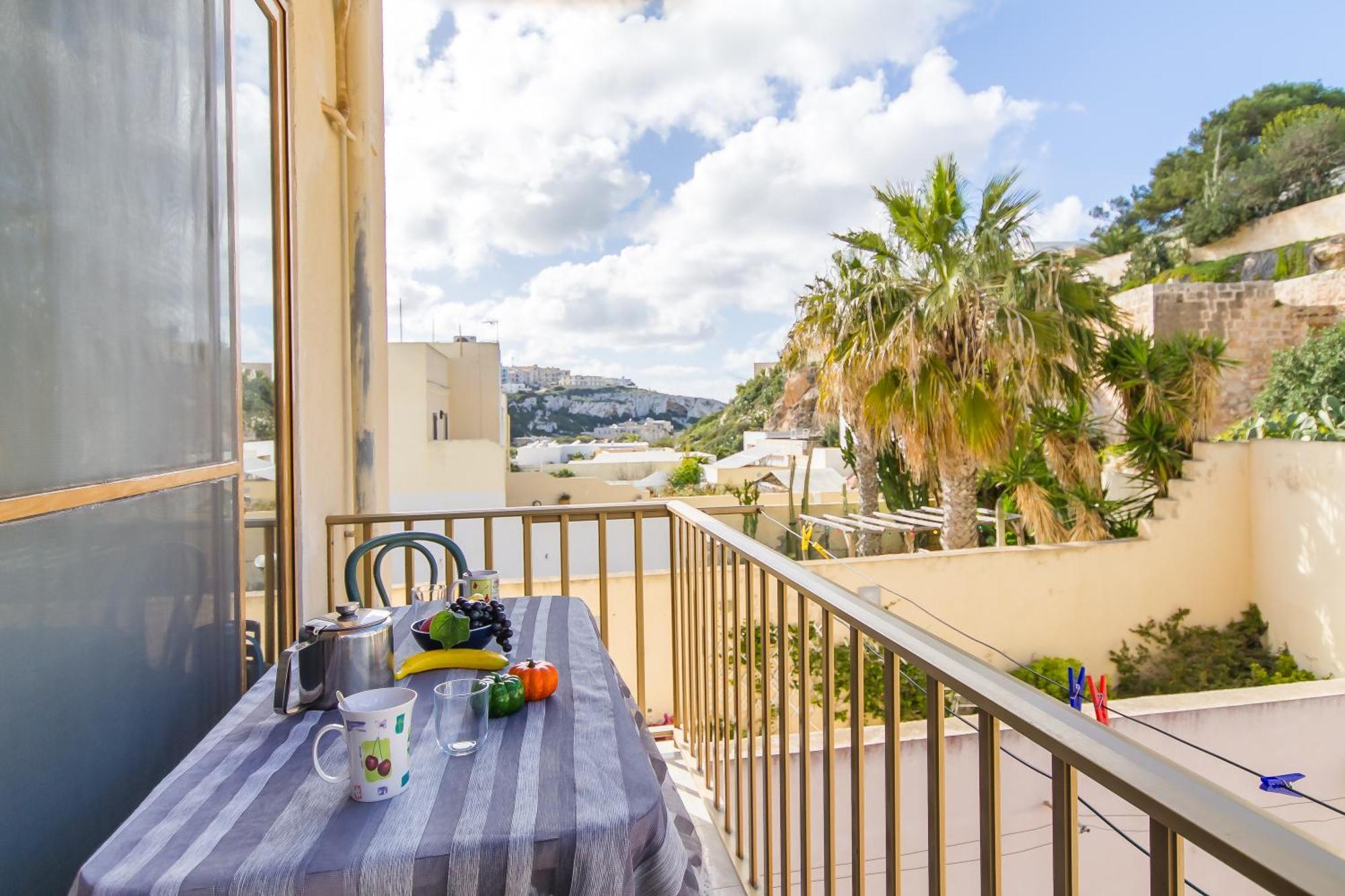 Pool & Sea Merill Apartments Mellieħa Екстериор снимка